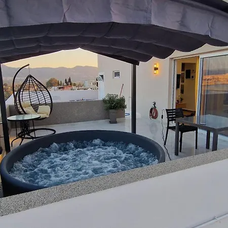 Hill Luxury * Μοίρες