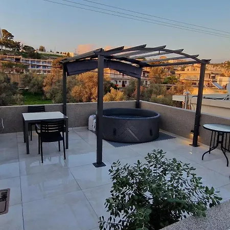 Hill Luxury Apartment